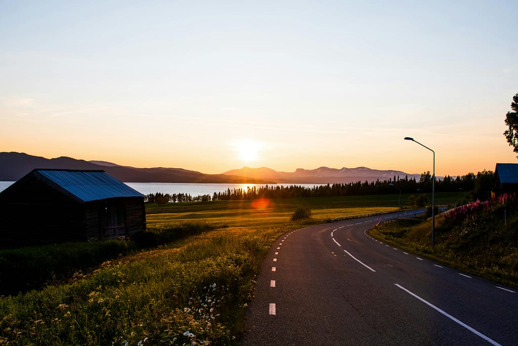 Vid arbete på väg krävs TA-plan och ofta TMA Skydd.